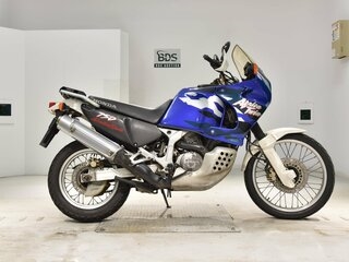 XRV 750 Africa Twin